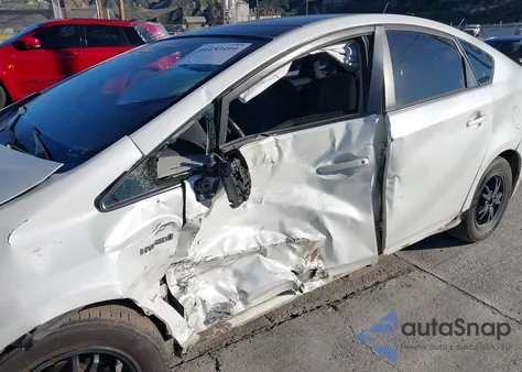 2015 Toyota Prius Three z USA, uszkodzony, nr VIN JTDKN3DU5F1914191